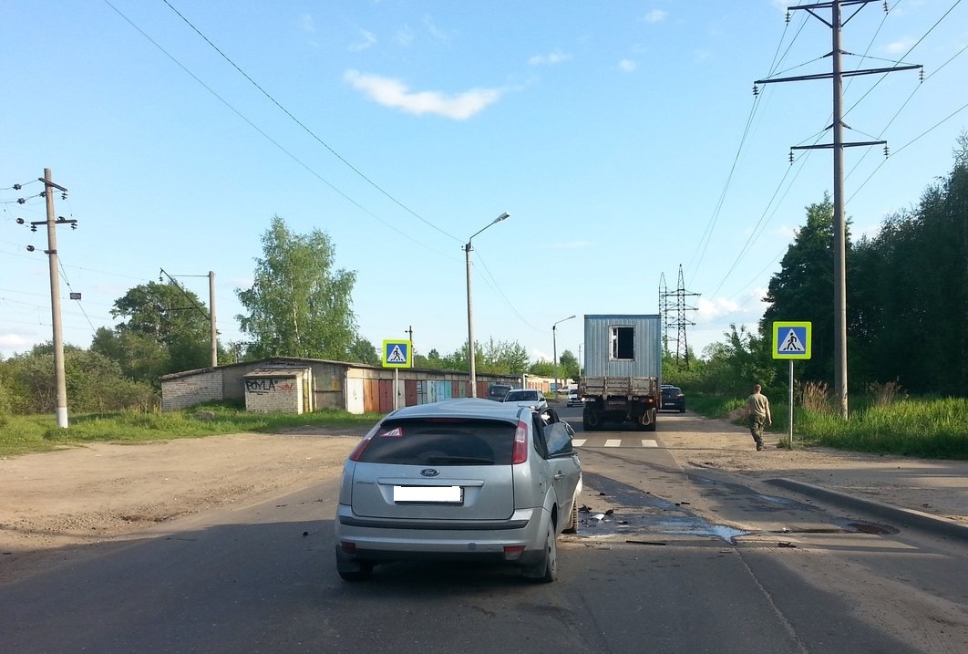 На Борковском шоссе в Кимрах нетрезвый водитель спровоцировал ДТП и попал в больницу