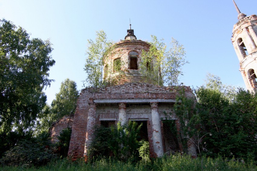 Церковь Воскресения Словущего в Малом Новоселье