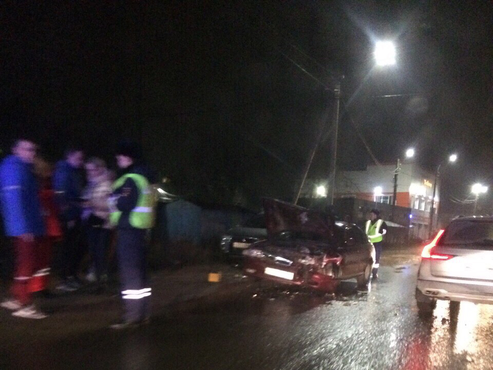 В ДТП на улице Станционная в Кимрах пострадали два человека